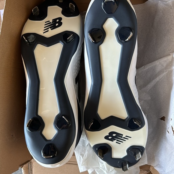 New Balance Men's Fresh Foam 3000 V5 Metal Baseball Shoe - Picture 5 of 5